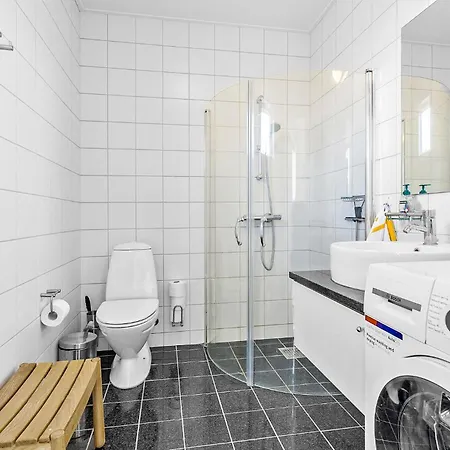 Sopark Lejl, 48 Apartment